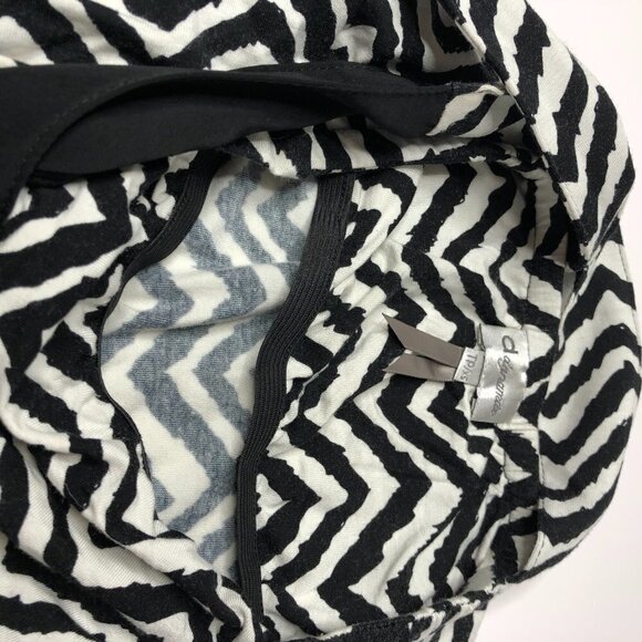 DYNAMITE Black & White Zigzag Chevron Tribal Flowy Racerback Dressy Tank Top - Picture 7 of 10